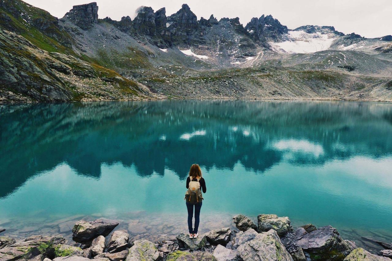 Peaceful nature hikes near me for a relaxing escape