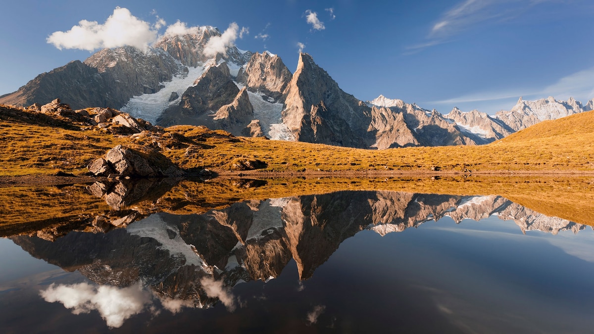 Looking for easy hikes near me with stunning scenery