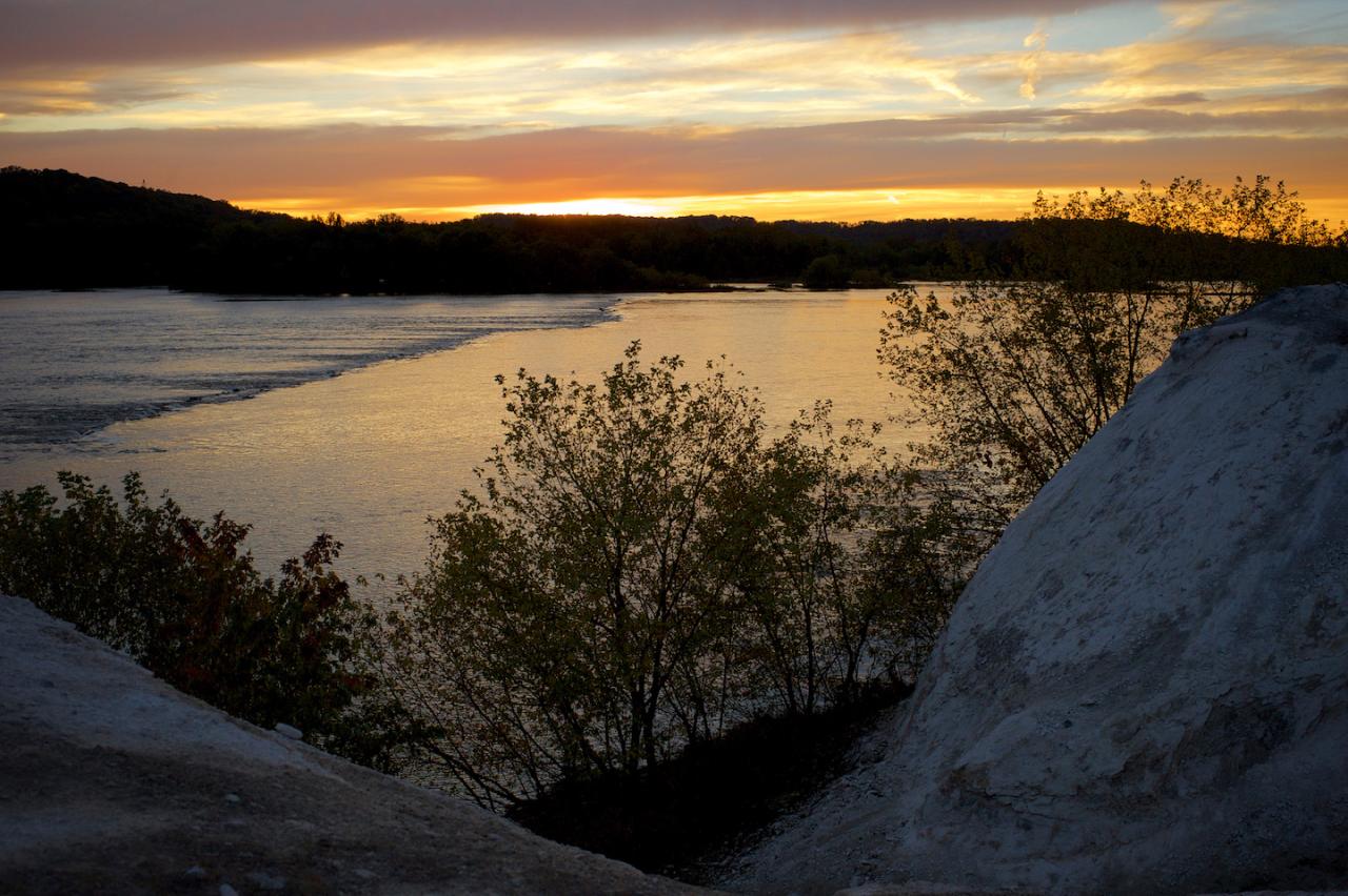 Walking henry county trails biking trail Nearby parks with walking trails and picnic areas