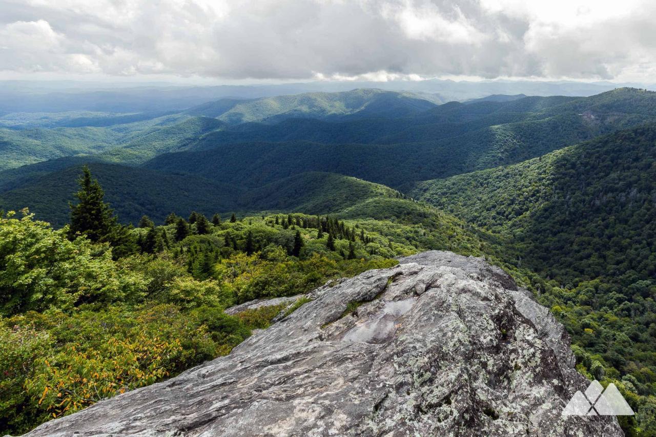 Asheville parkway hikes appalachian ashevilletrails gorge craggy linville waterfall waterfalls patch mitchell roan mount gap grandfather pinnacle bald crabtree highlands Challenging mountain hikes near me with rewarding scenery